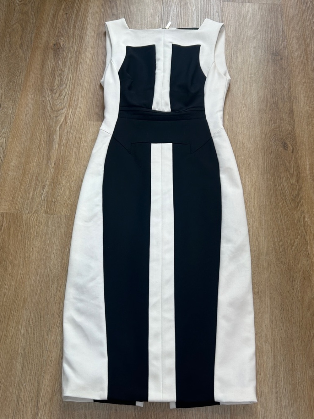 Elie Saab Black and White Colorblock Midi Sheath Dress